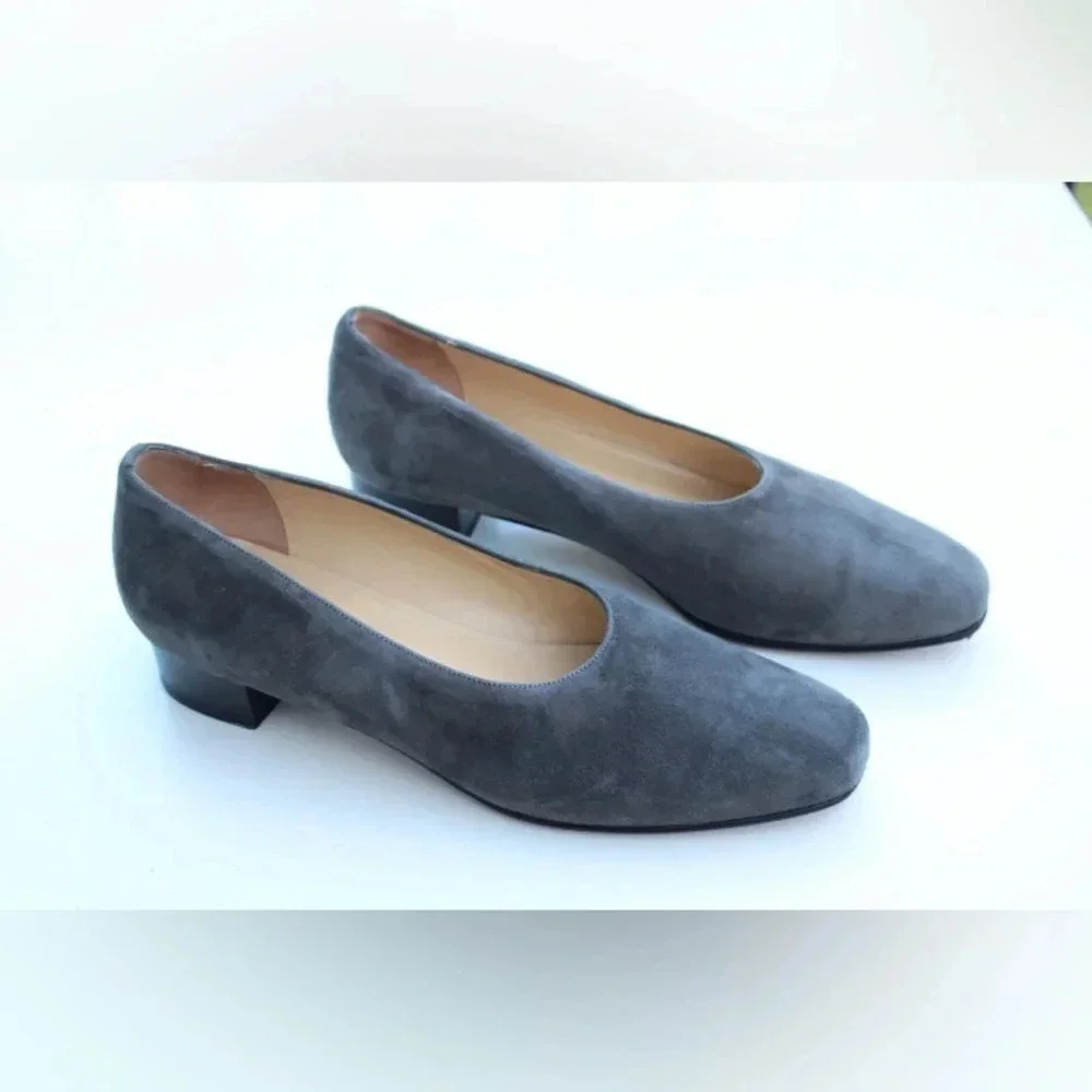 Ann Taylor low heels